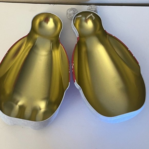 The Silver Crane Christmas Polar Bear Shaped Tin Canister Collectable Gift Packa - Picture 7 of 13